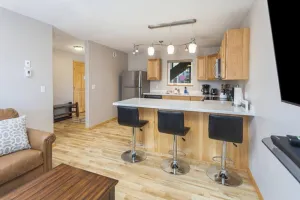 Image of Driftwood Suites - WhiteCap Suite (#2)