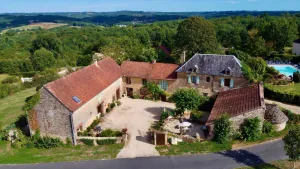 Image of Superb stone cottage with swimming pool in the heart of Périgord Noir
