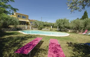 Image of Amazing home in Caumont sur Durance