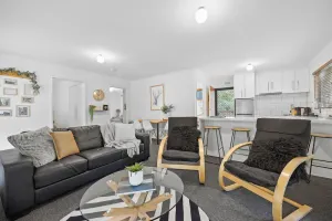 Image of Algona Views