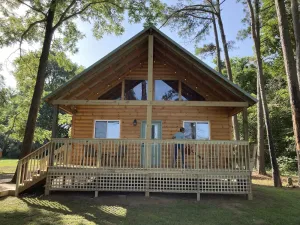 Image of Eagle Cabin a Beautiful Loft Cabin overlooking Rend Lake