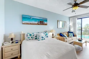 Image of Perfect studio gem with pool, fast WiFi, sound view & kitchenette