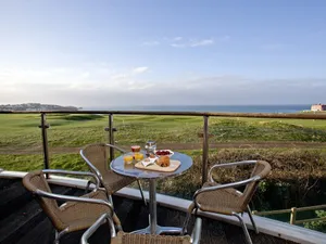 Image of Fistral View At Bredon Court