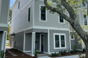 Image of Modern townhome near the beach with fast WiFi, balcony, central AC & private W\/D