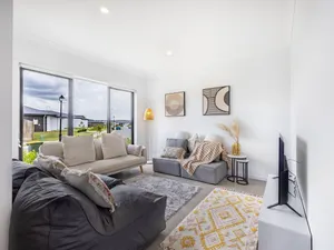 Image of 4BR Newly furnished Cozy house Brownsplain