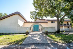 Image of Spanish Style Mansion in NE Tx - Reunions, Group\/Corp Retreats, Couples Weekend