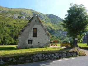 Image of CAMPAN Authentic thatched barn, completely renovated, very comfortable