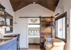 Image of Spacious, peaceful tiny house retreat, half a block to Alberta, AC