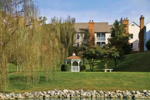 Image of Studio Suite w\/ Free WiFi, Seasonal Resort Pool & 2 Miles to Historic District