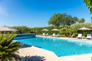 Image of Charming countryside house with heated swimming pool at the foot of the Mont Ven