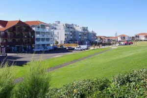 Image of Cozy Appart 150 m from the beach with balcony + Parking