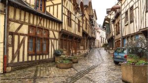 Image of Le Chat De La Cathédrale - Calme - Jardin - Wifi