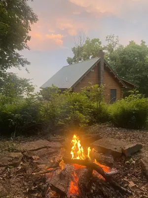 Image of Cozy Mountaintop Retreat