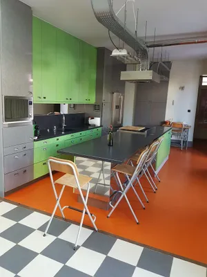 Image of Spacious modern house