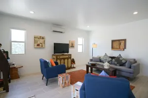 Image of Bright renovated escape near downtown with free WiFi, AC, large backyard & patio