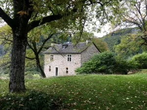 Image of Beautiful 18th century house for rent in private hamlet with heated pool