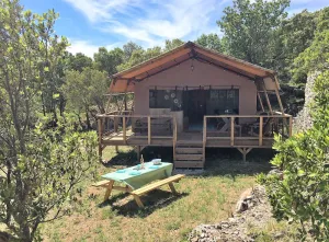 Image of Comfortable tent, full nature on exceptional site, 10 mins from Lac Salagou
