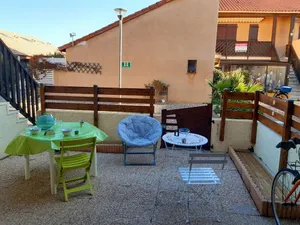 Image of Port Leucate: T2 RDC 4 Pers proche port avec terrasse, parking sécurisé, TV, lave-linge, plancha - FR-1-798-3
