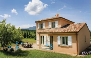Image of 4 Bedroom Gorgeous Home In Saint Roman