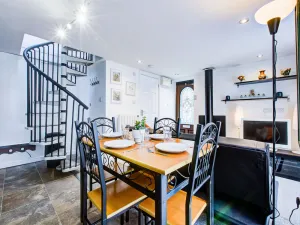Image of Pass the Keys | Beautiful cosy apartment