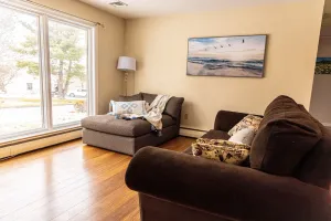 Image of Specious Quiet 3b2b single family home with fish pond and Netflix more