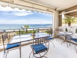 Image of Cannes Palm Beach - Beachfront apartment