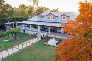 Image of Kalinya Estate Platinum- Homestead, Lodge & Barn- up to 34 guests