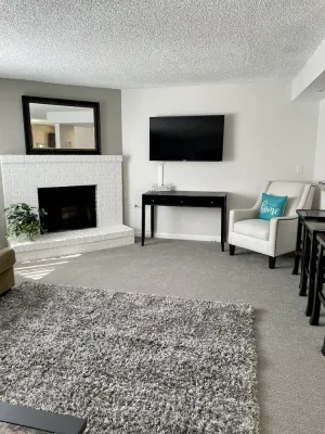 Image of Super Roomy 🔹 Close to Everything 🔹 King Size Bed 🔹 Quiet Cul de Sac