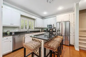 Image of Luxury Private Home Near USC