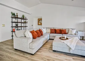Image of Spacious 3 BR Casa near UC Merced with Pool