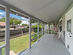 Image of Cozy Bungalow on Cherry Street