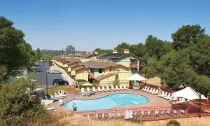 Image of 2br Condo Family Fun Pool Side w\/ Golf!