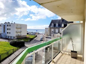 Image of 2-bedroom apartment with balcony, 100m from the beach