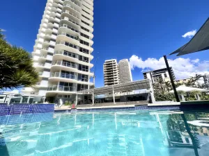 Image of Ocean View 2BR MainBeach Getaway