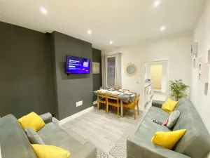 Image of Emerald Living, Stoke on Trent (Hanley)