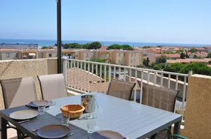 Image of Pavilion with terrace sea view and pool in residence