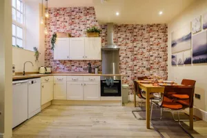 Image of Flat 2, The Old Antiques Warehouse - FREE off-site Health Club access with Pool, Sauna, Steam Room & Gym