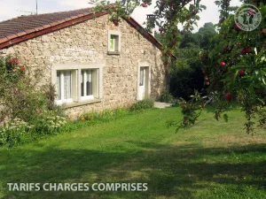 Image of Charming Cottage with Fireplace, Garden & EV Charging - Pet Friendly!