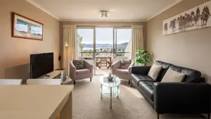 Image of Cascades 18 3 Kurrajong Street
