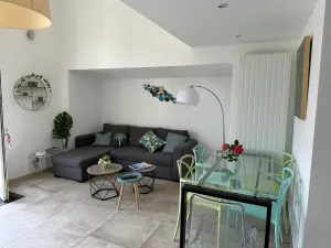 Image of Pretty harbour house with garden