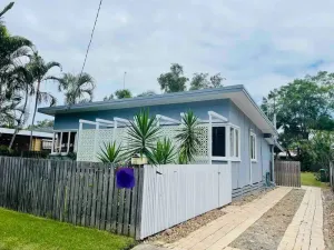 Image of The Beach Shack Family + Pet friendly