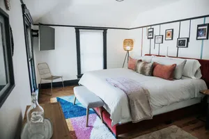 Image of Renovated. Modern. Downtown + 1.5 Miles to Stadium