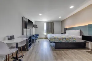 Image of Studio 6 Gonzales, LA Baton Rouge Geismar Prairieville I 10