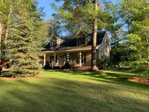 Image of PROMO FOR WEEKLY STAY OF 5% Charming Maple Lane Lodge By Beautiful Hubbard Lake!