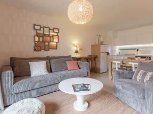 Image of New Ski Apartment, Sleeps 6, Central Montgenèvre, Amenities Included