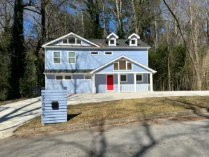 Image of Beautiful Newly Built In Town Single Family; Close to:(Airport, Highways, Malls)