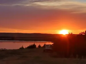 Image of 4 bedroom home on Missouri River