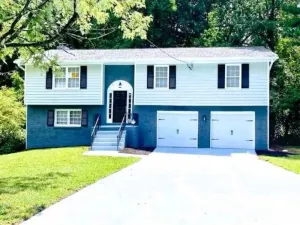 Image of Perfect Family-friendly ATL Home - Lakeview Haven