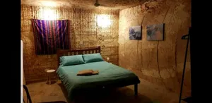 Image of Stunning LIGHT FILLED UNDERGROUND Retreat - Earthworm House - Dugout - spacious!
