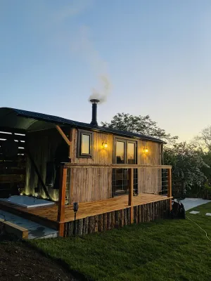 Image of Loki Shepherds hut [ Graig Escapes ]